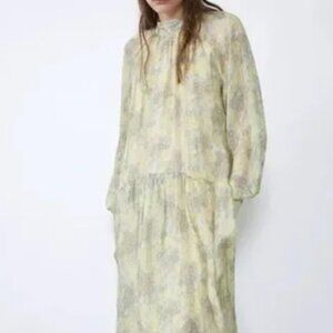 NWT Zara Printed Metallic Thread Midi Dress in Yellow Size XS